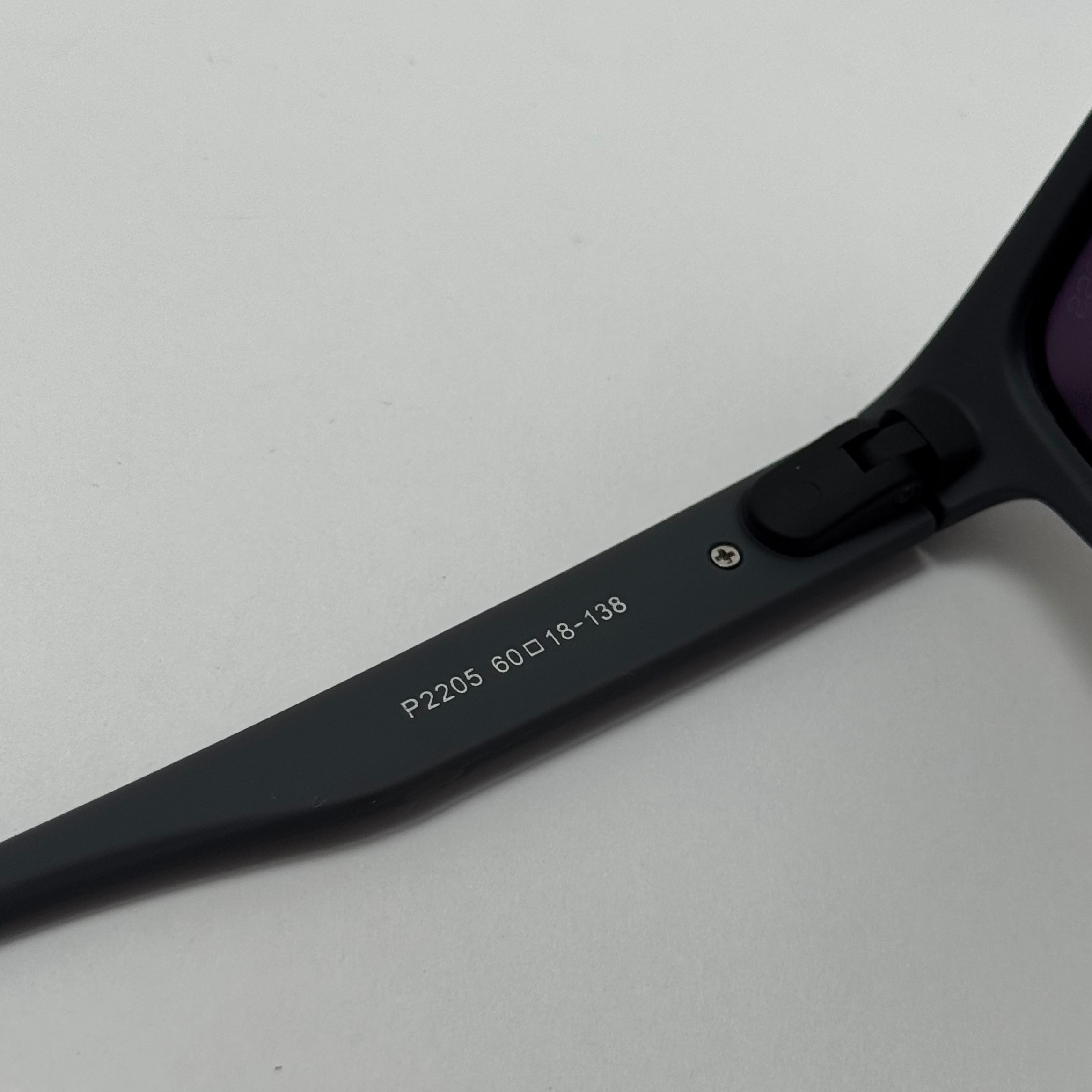 عینک آفتابی پلاریزه هوگو باس HUGO BOSS طوسی مشکی کد 2205 - عینک رانندگی