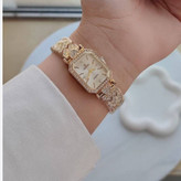 ساعت مچی زنانه و دخترانه فول نگین مارک چنل Chanel طلایی و نقره ای ارسال رایگان