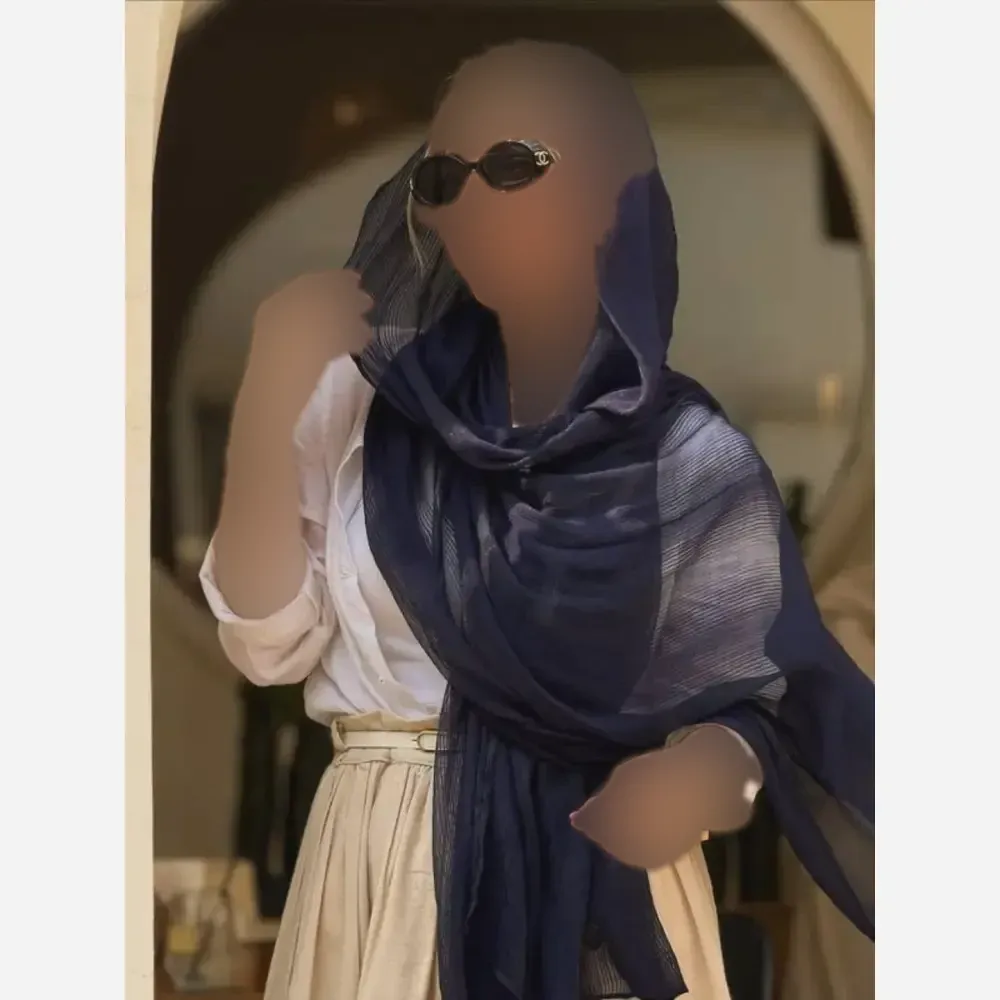 شال پلیسه دور نوار دوزی مجلسی و اسپرت ابعاد 180 در 68 سانتیمتر