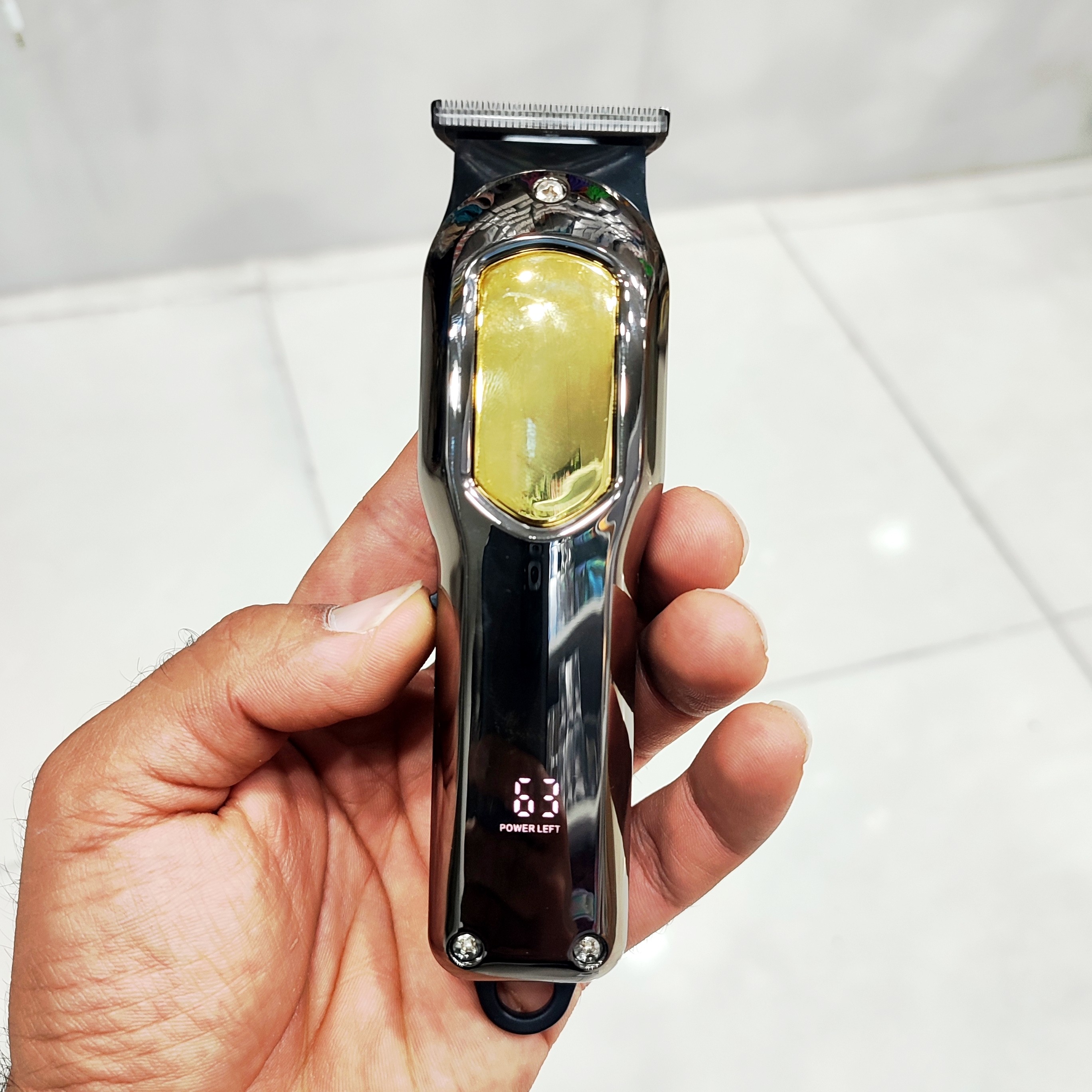 ماشین اصلاح سر و صورت خط زن و صفرزن نمایشگردار سوآرنکور مدل Suarncor SK-081 ( گناوه مارکت )