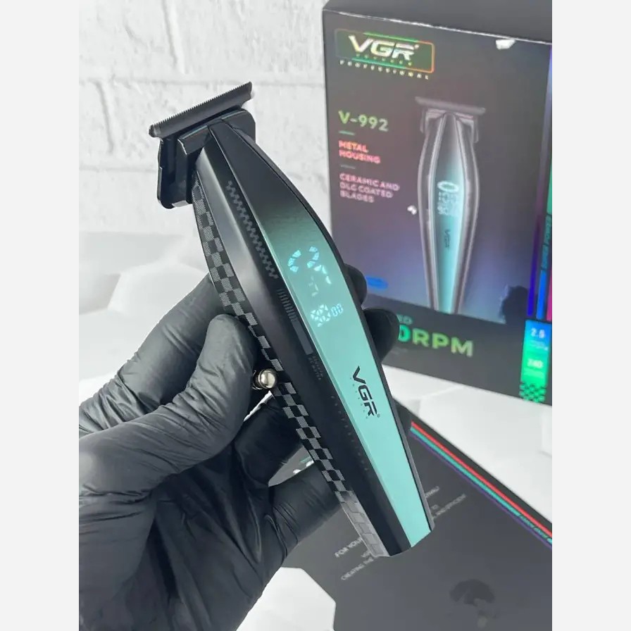 ماشین اصلاح صفر زن خط زن وی جی آر V-992شاهکاری از وی جی آر 9000 دور در دقیقه.