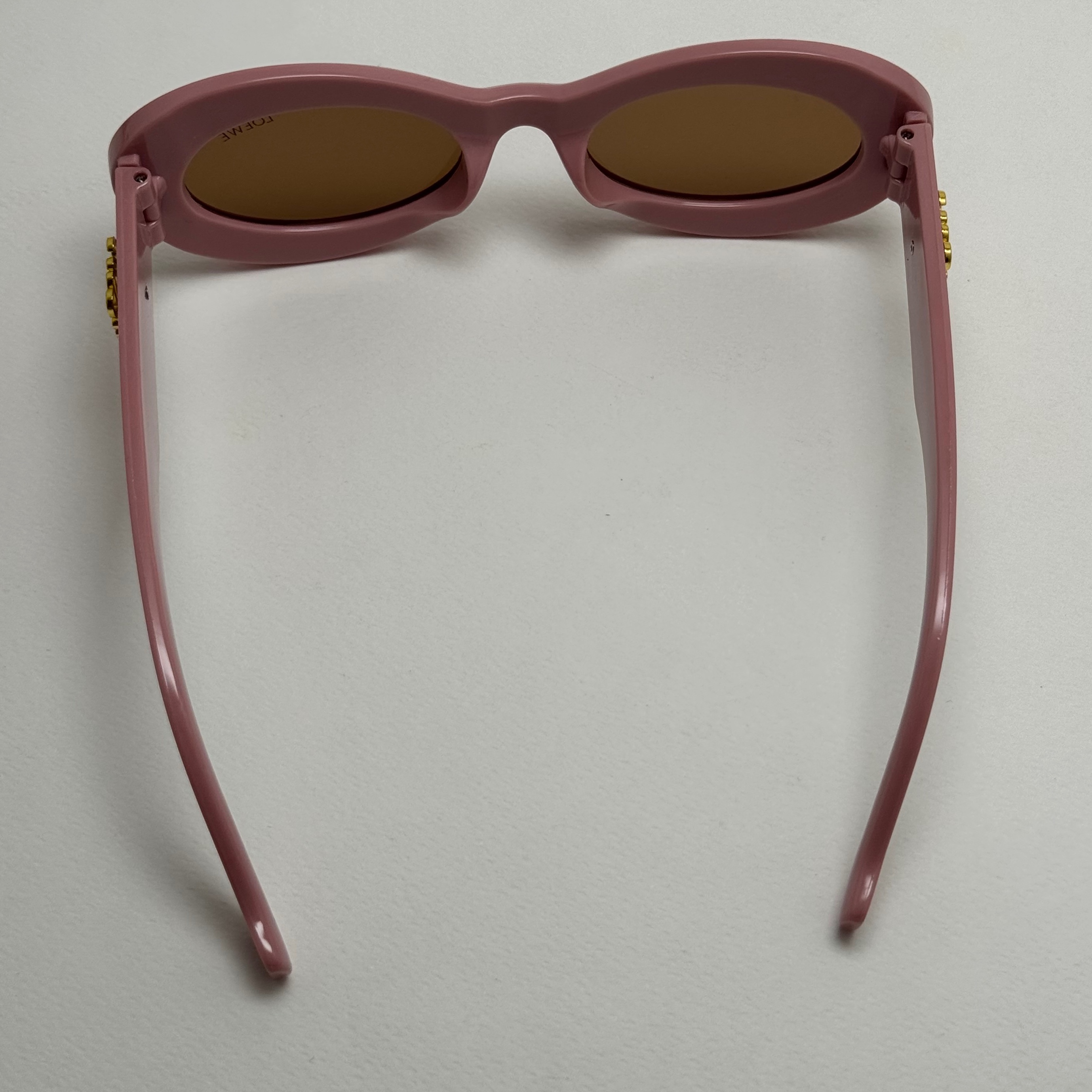 عینک آفتابی زنانه Loewe Oval Chunky لووه بیضی صورتی کد 1207 (ارسال رایگان)