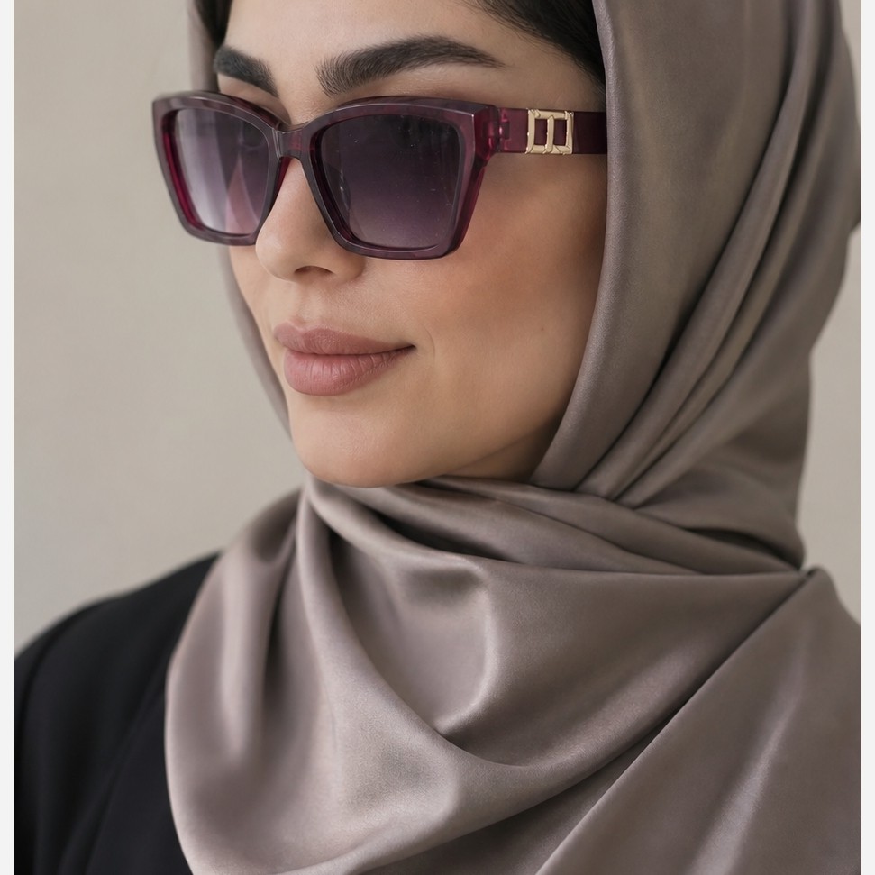 عینک زرشکی مات